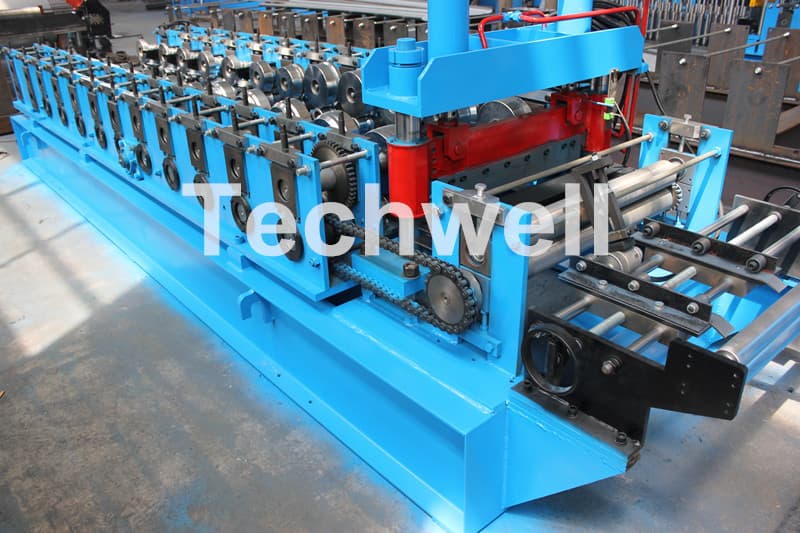 Roll Forming Machine With Sheet Left And Right Traversing